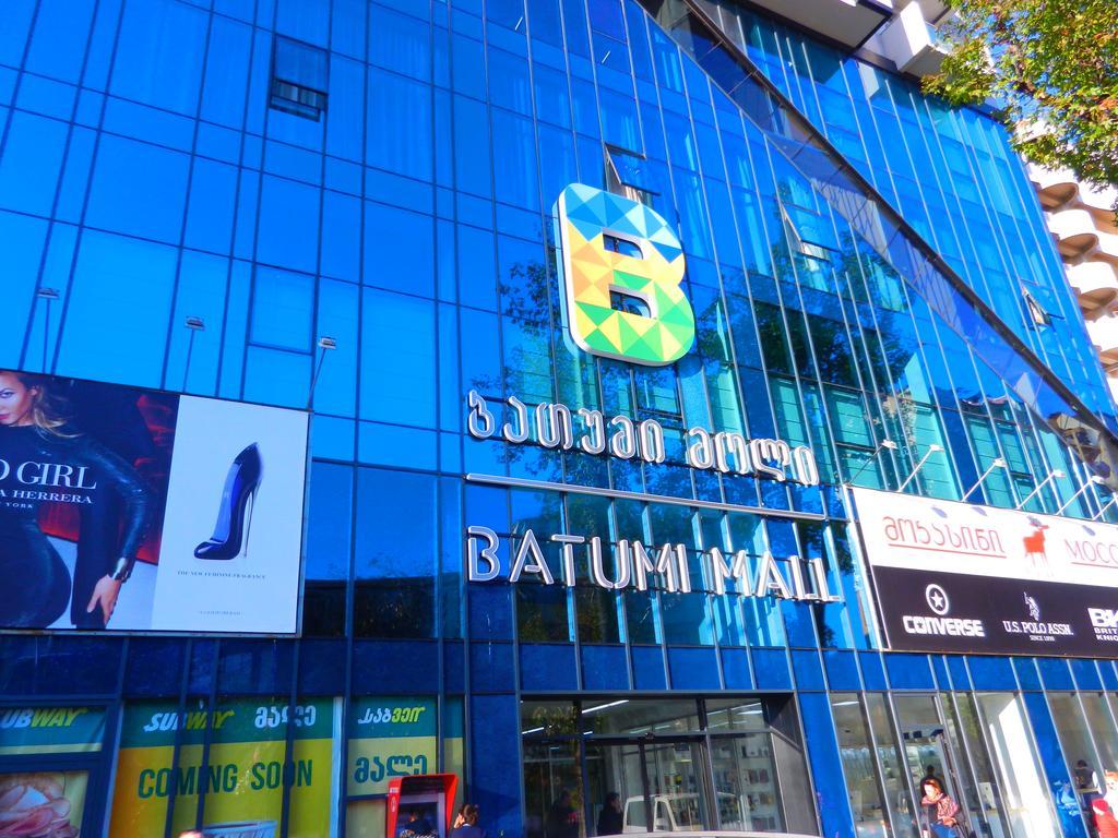 Mimino Apartment Deluxe First Line Batumi Kültér fotó